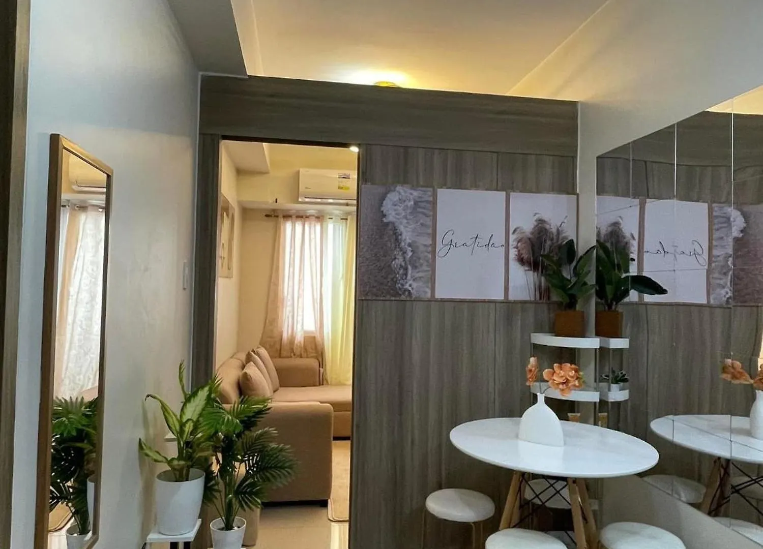 Field Residences King Elite Near Naia Arport Manila 0*,  Filipiny